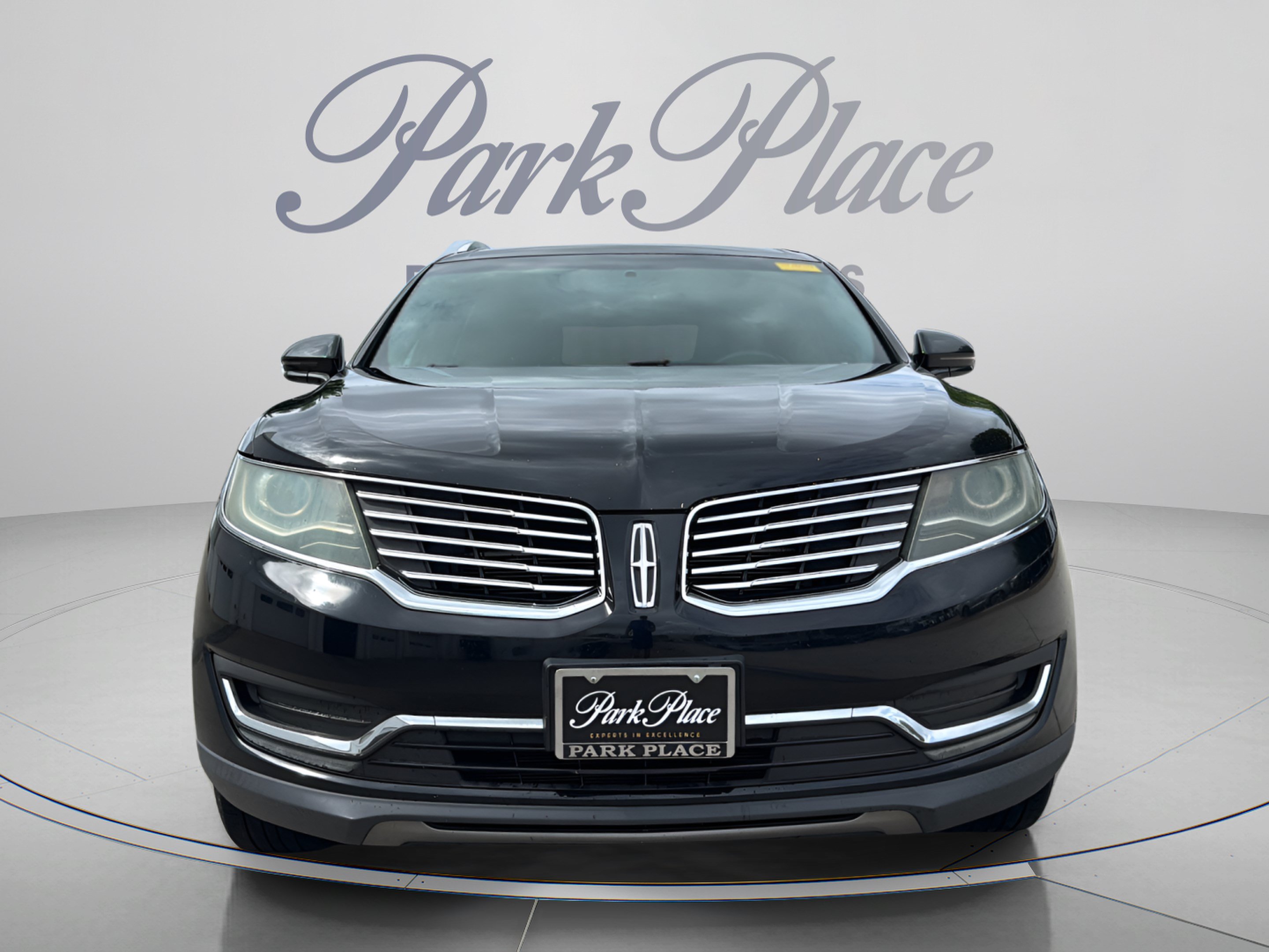 Used 2018 Lincoln MKX Select w/ Select Plus Package FWD image 9