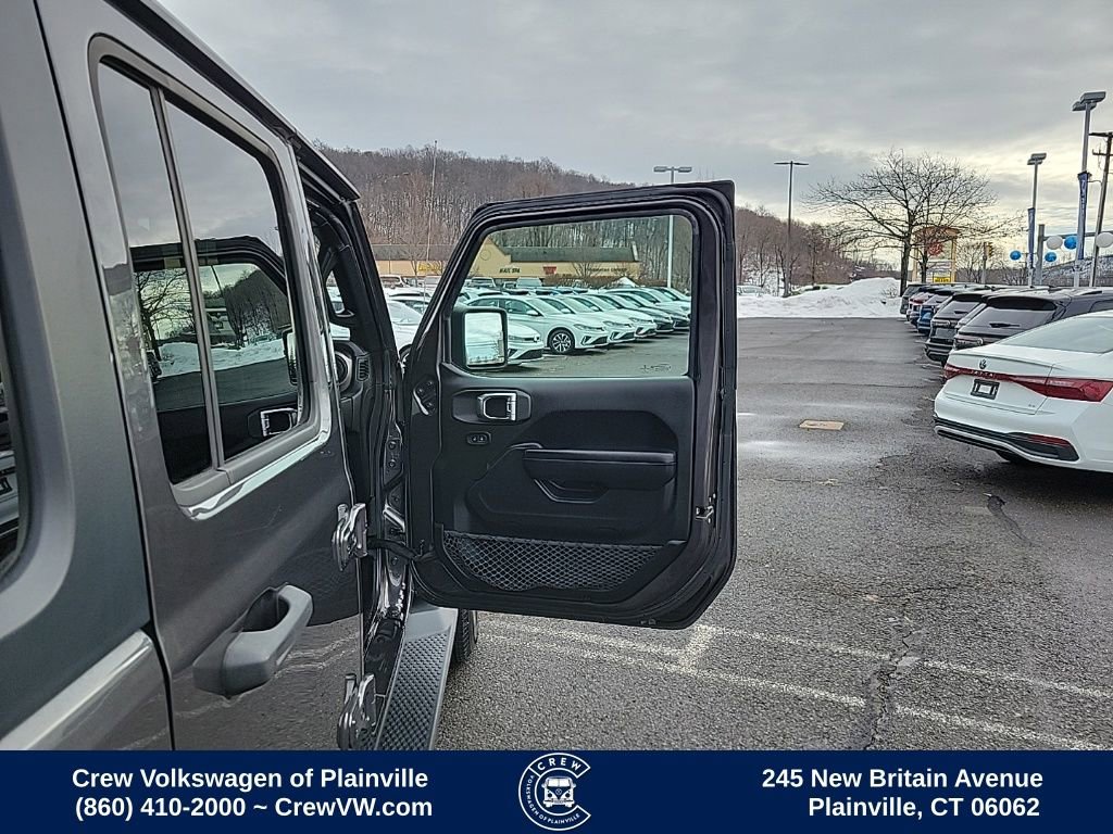 Used 2018 Jeep Wrangler Unlimited Sport S image 40