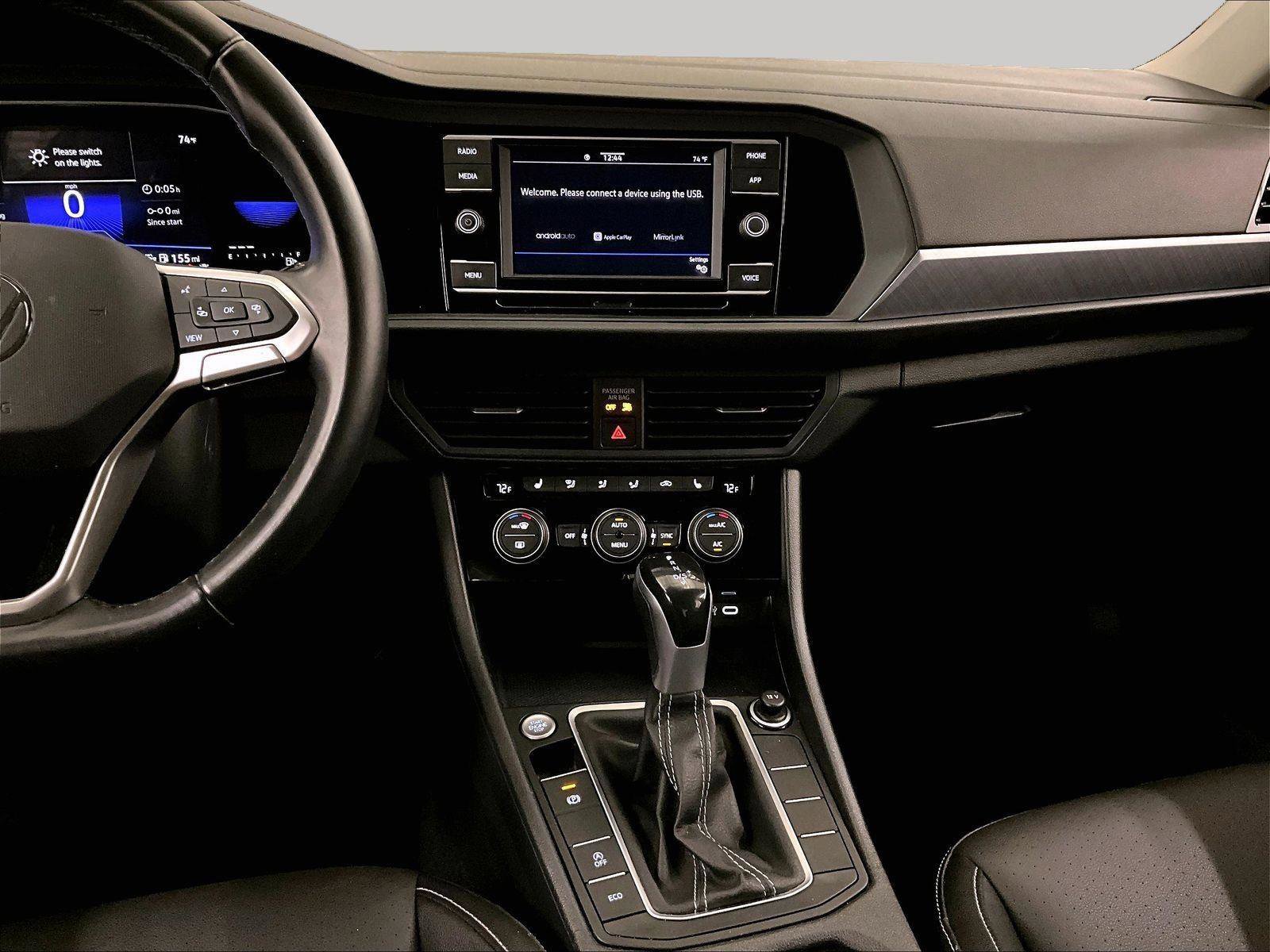 Used 2023 Volkswagen Jetta SE FWD image 6