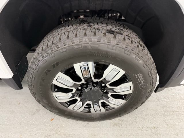 New 2026 GMC Sierra 2500 Denali w/ Denali Reserve Package AWD/4WD image 4