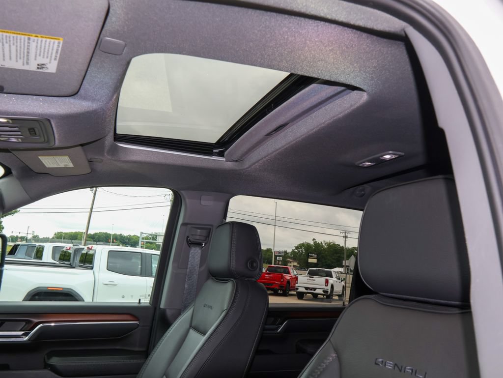 Used 2024 GMC Sierra 3500 Denali w/ Denali Reserve Package AWD/4WD image 10