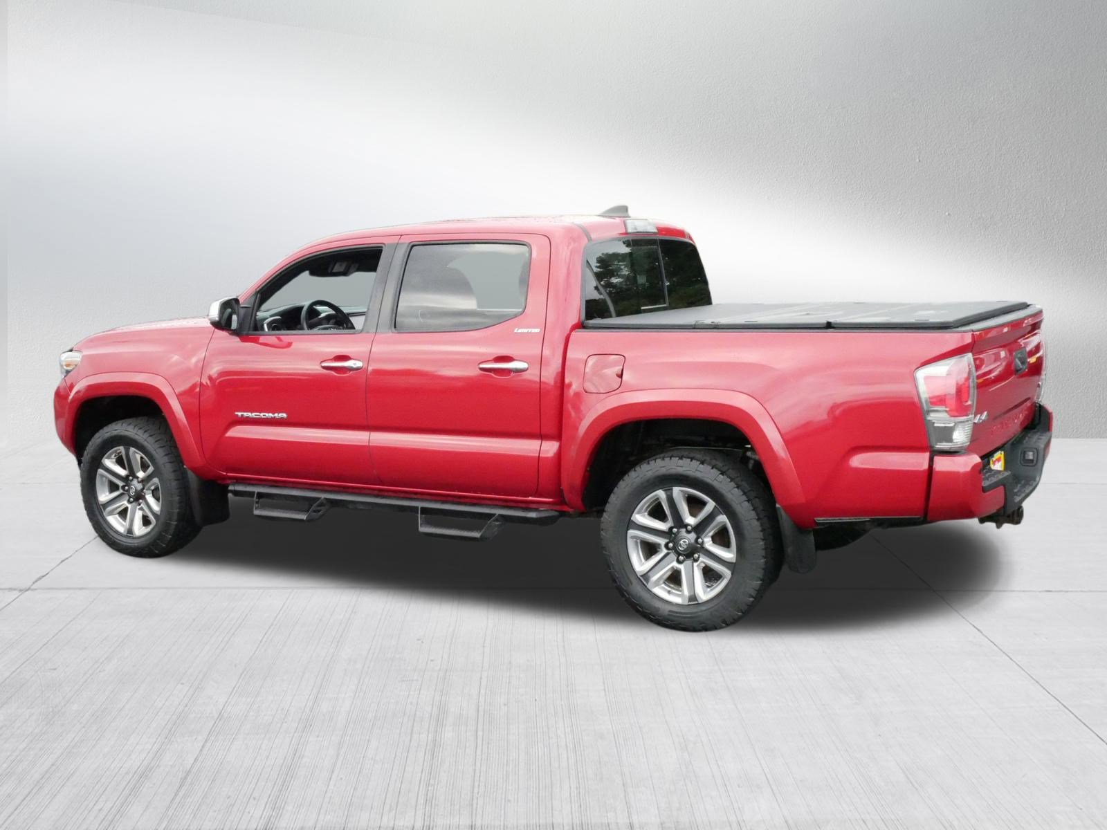Used 2019 Toyota Tacoma Limited image 5