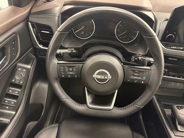 Used 2023 Nissan Rogue SL w/ SL Premium Package image 16