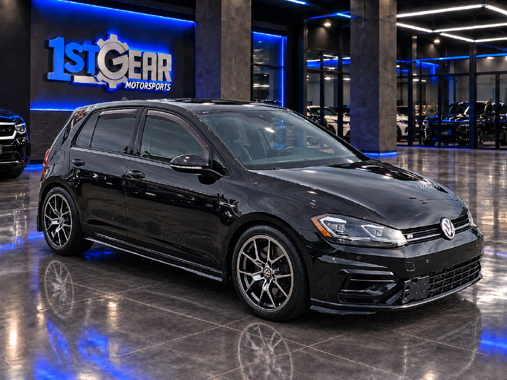 Used 2018 Volkswagen Golf R 4-Door AWD/4WD image 4