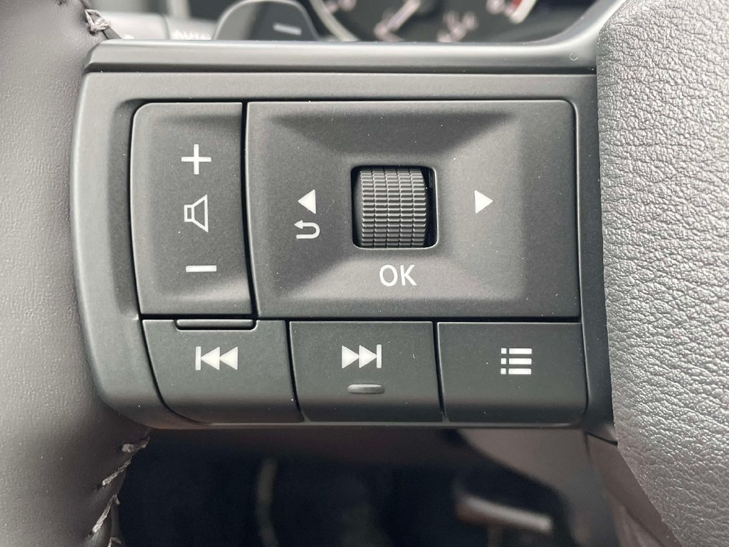 New 2027 Nissan Rogue Dark Armor FWD image 29