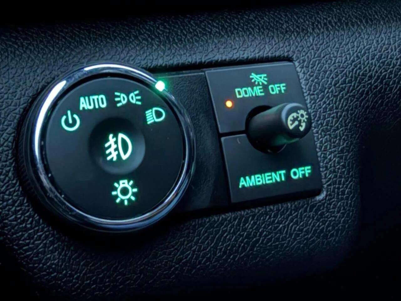 Used 2017 Chevrolet Traverse Premier image 21