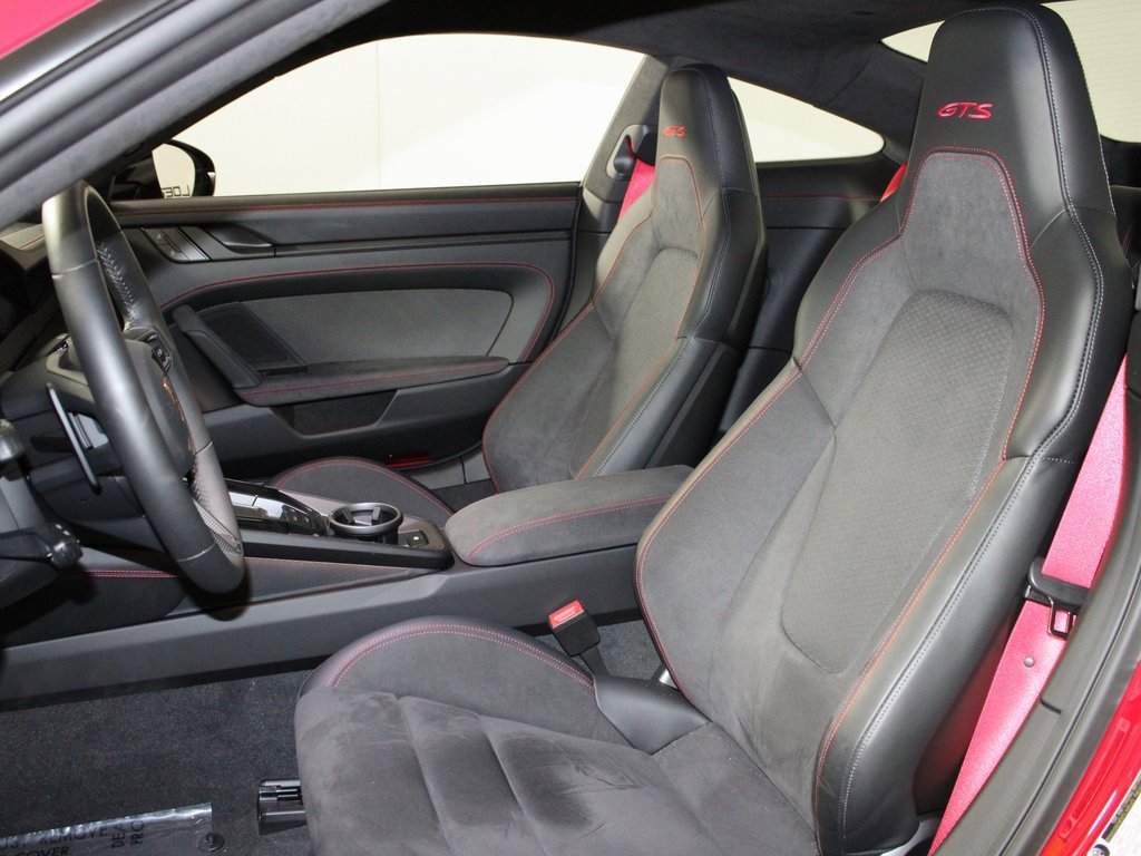 Used 2025 Porsche 911 Carrera 4 GTS image 5