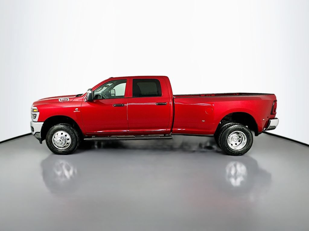 New 2026 RAM 3500 Tradesman AWD/4WD image 4