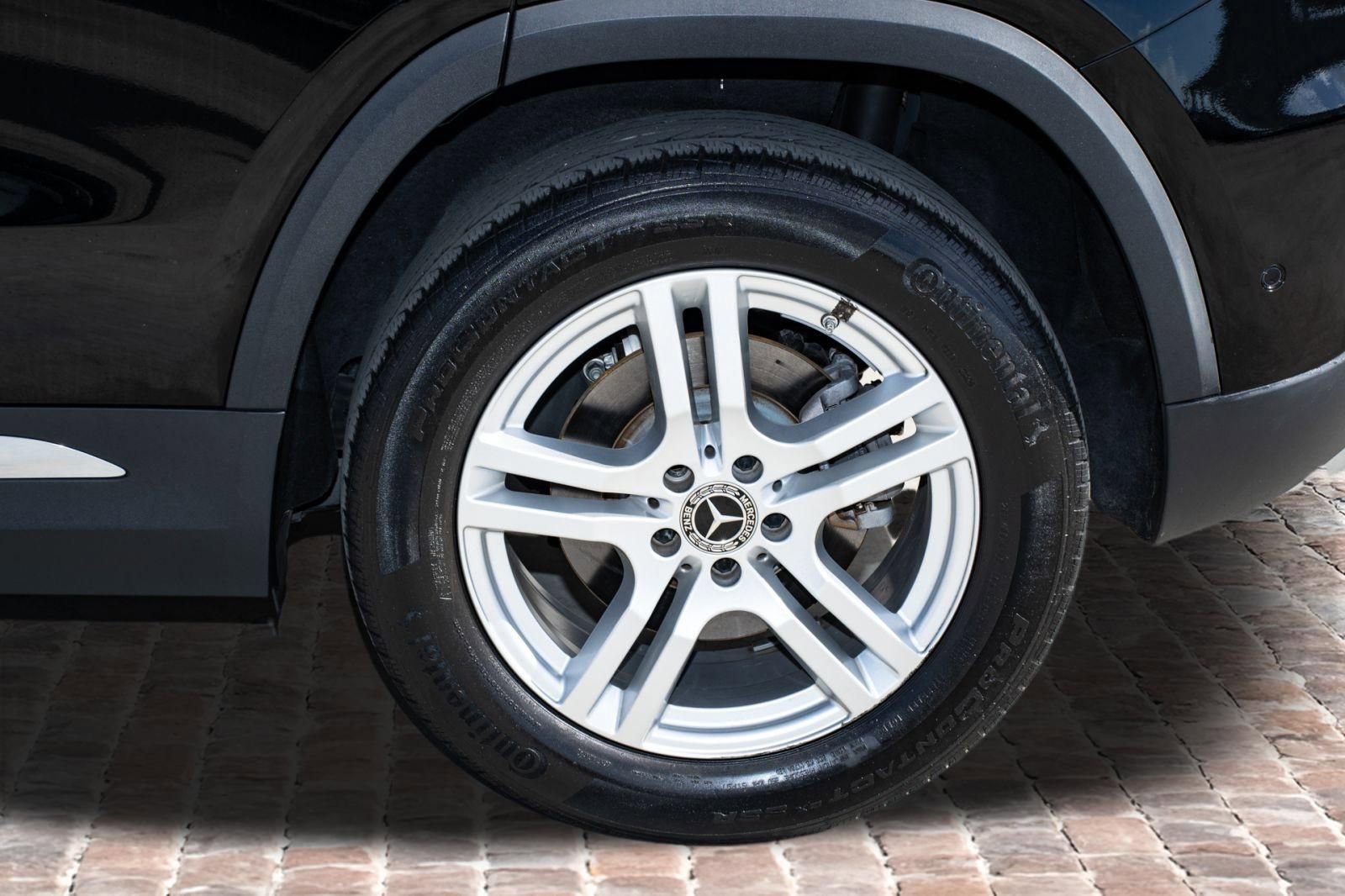 Used 2021 Mercedes-Benz GLA 250 w/ Premium Package image 40