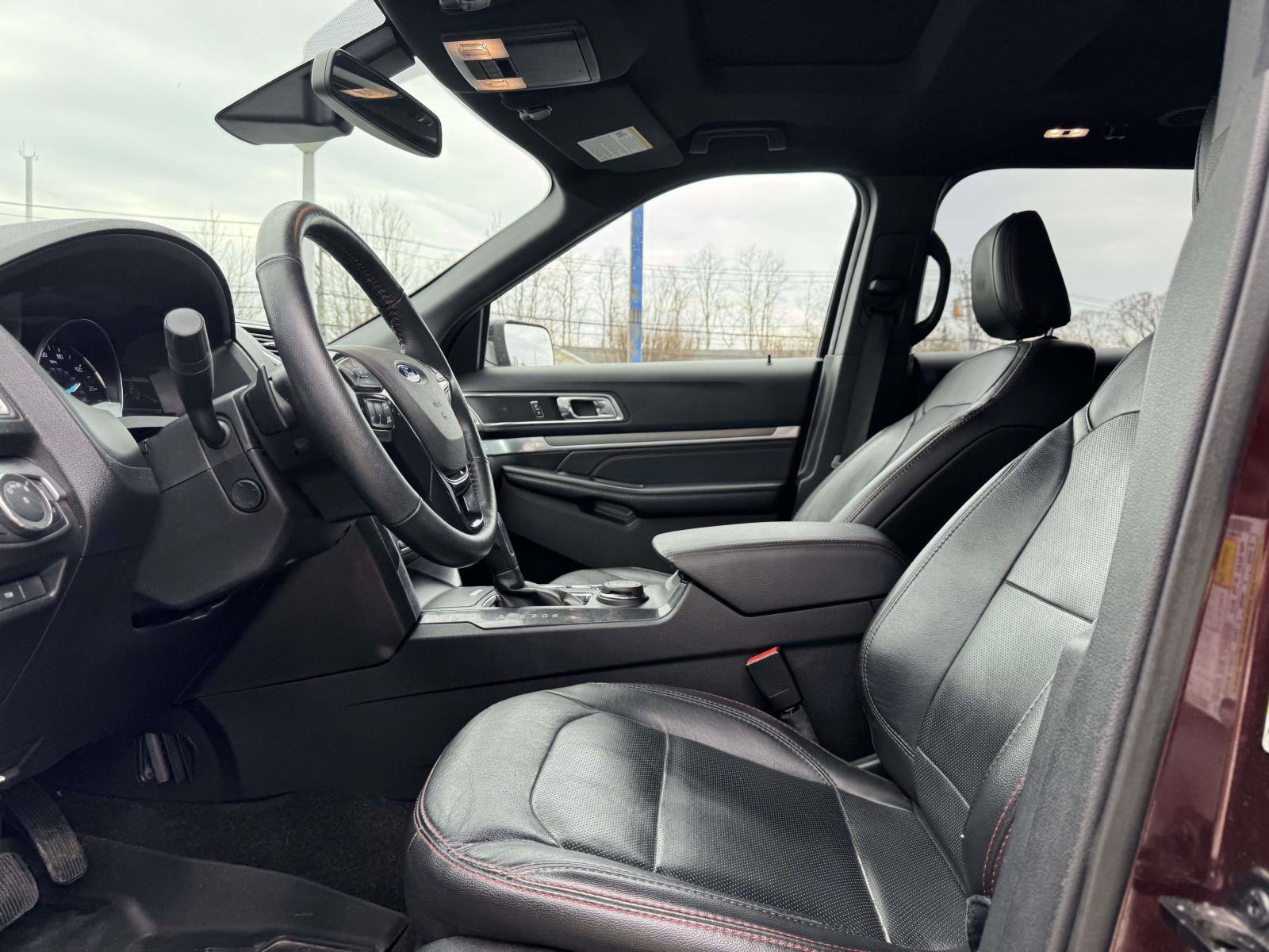 Used 2018 Ford Explorer Sport w/ Equipment Group 401A image 13