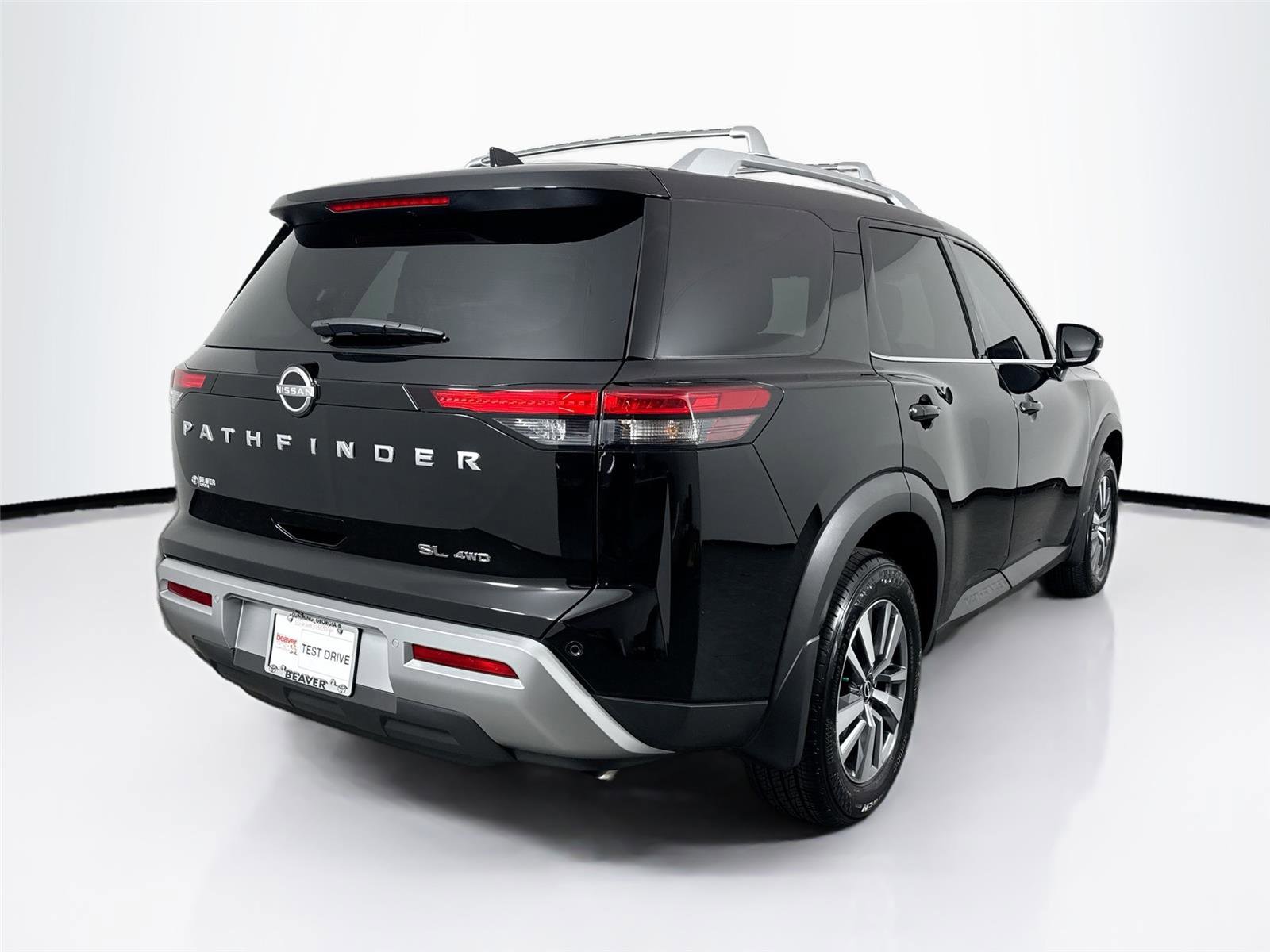 Used 2024 Nissan Pathfinder SL image 6