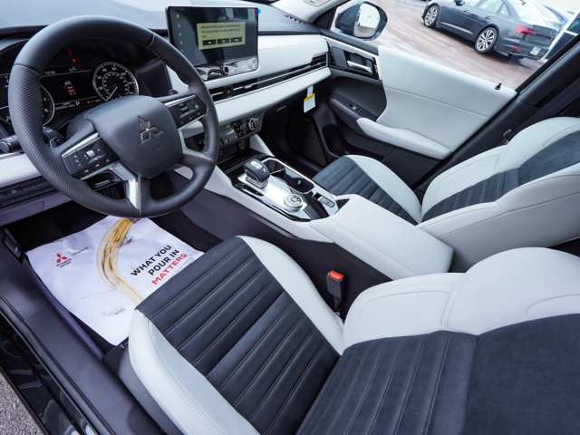 New 2026 Mitsubishi Outlander SE AWD/4WD image 17