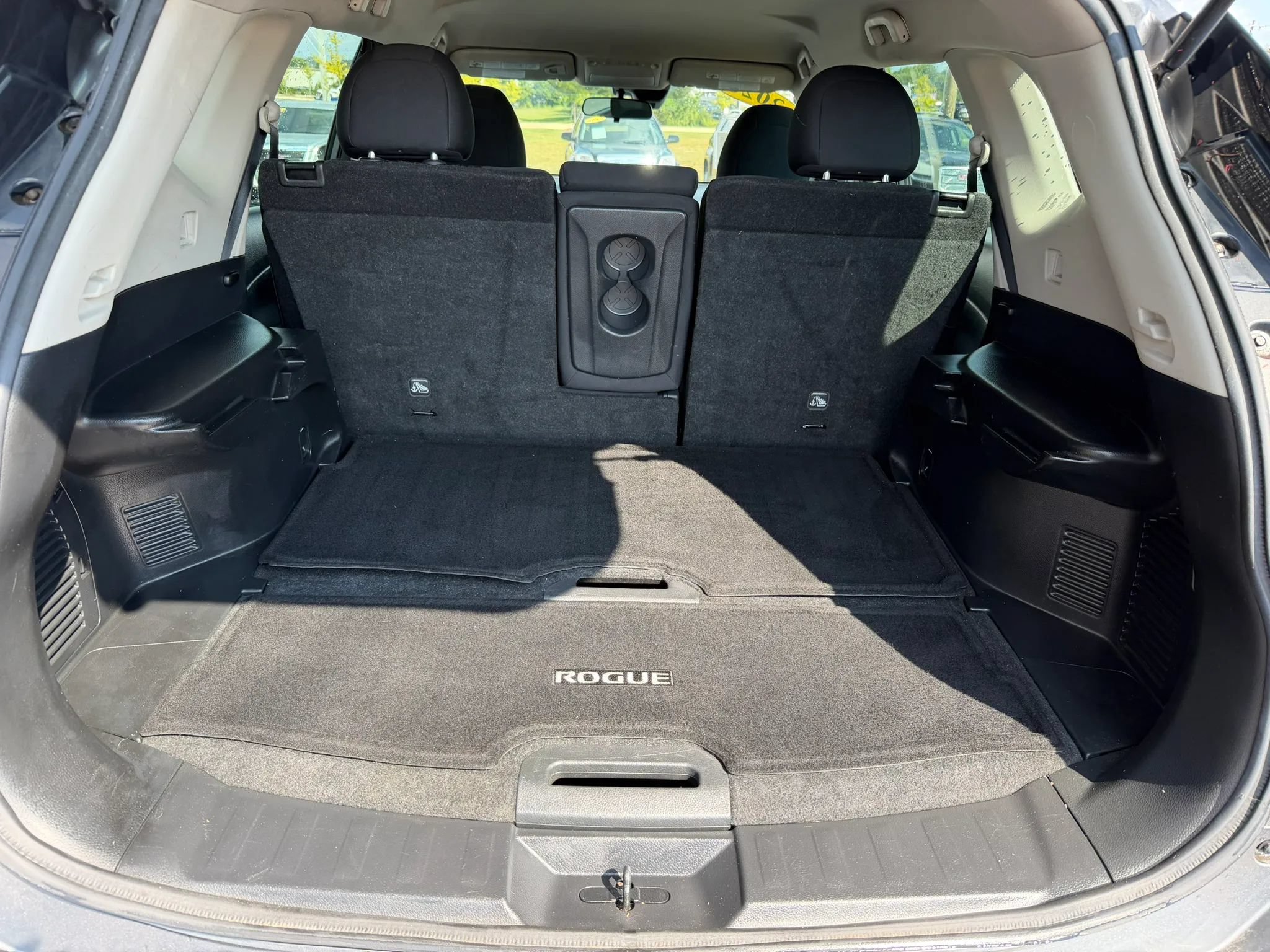 Used 2020 Nissan Rogue S AWD/4WD image 25