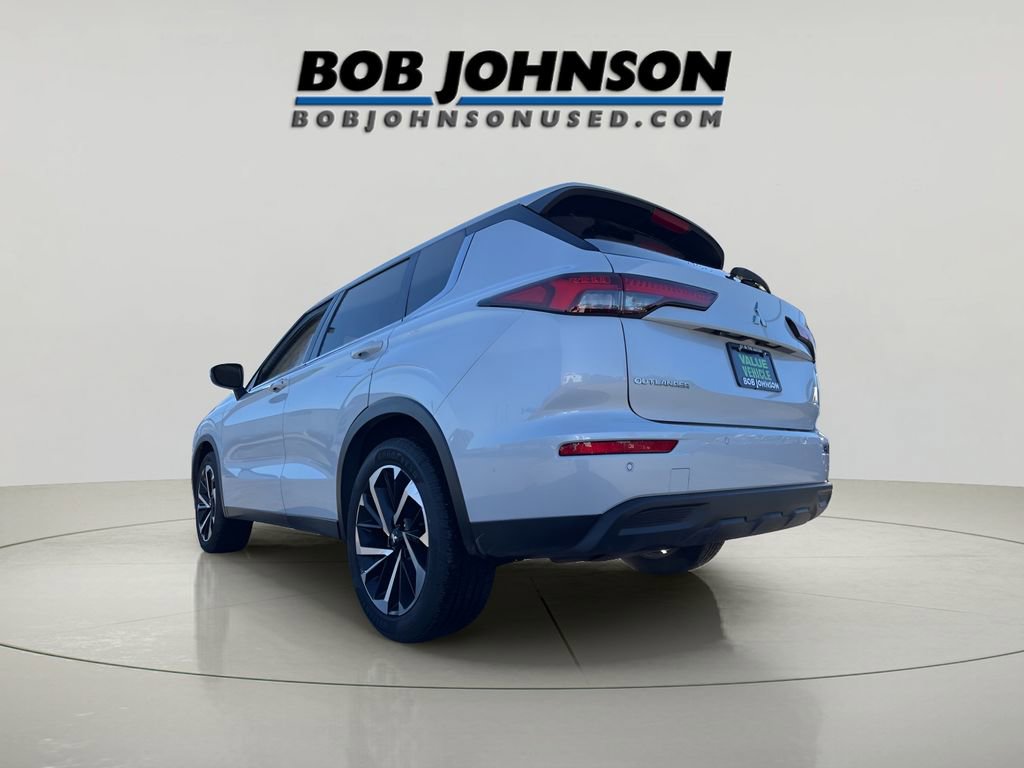 Used 2022 Mitsubishi Outlander ES image 5