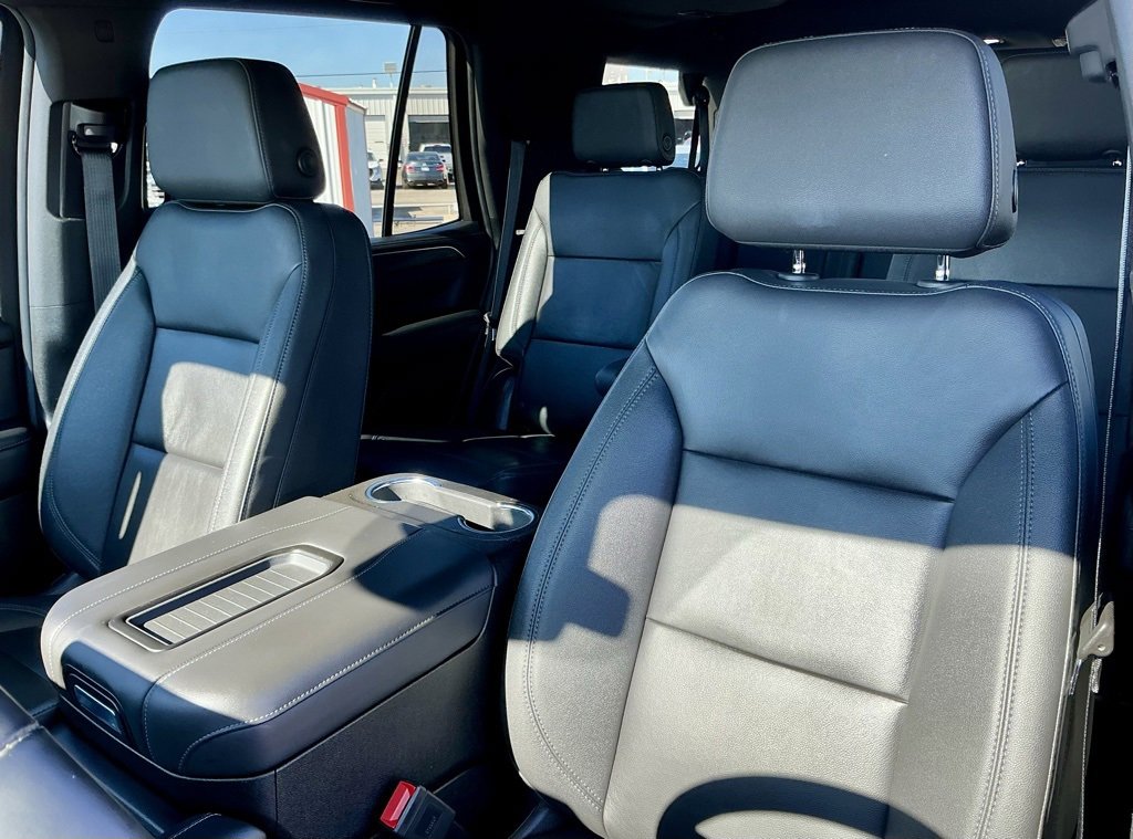 Used 2023 Chevrolet Tahoe Z71 w/ Luxury Package image 39