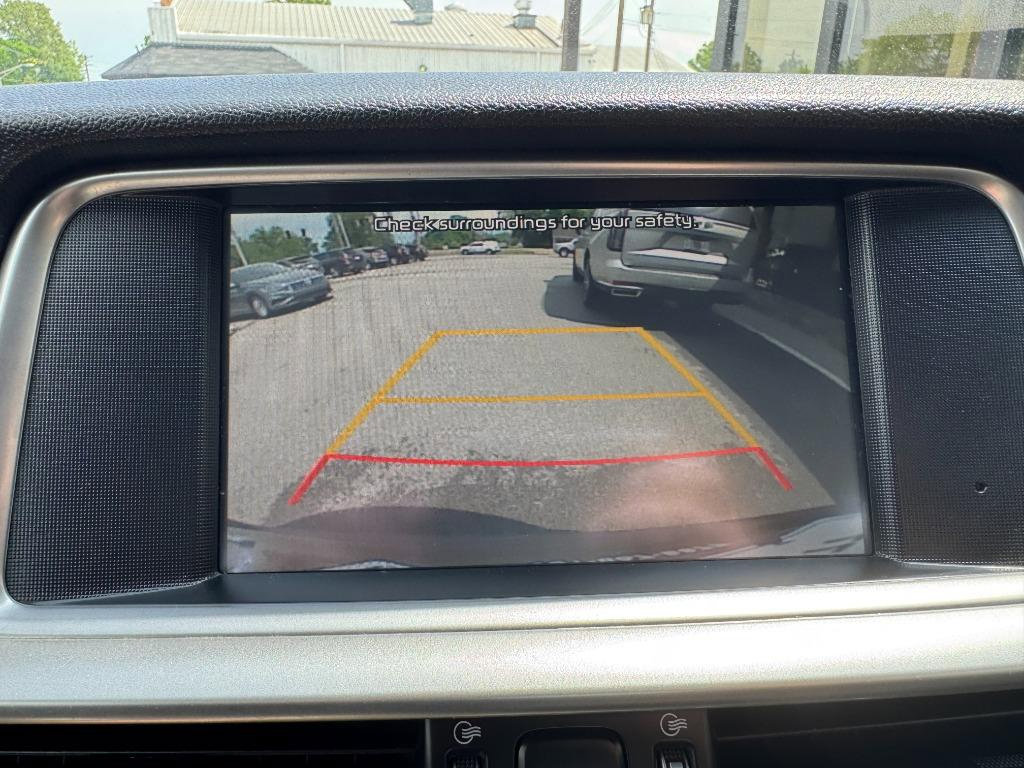 Used 2019 Kia Optima LX image 3