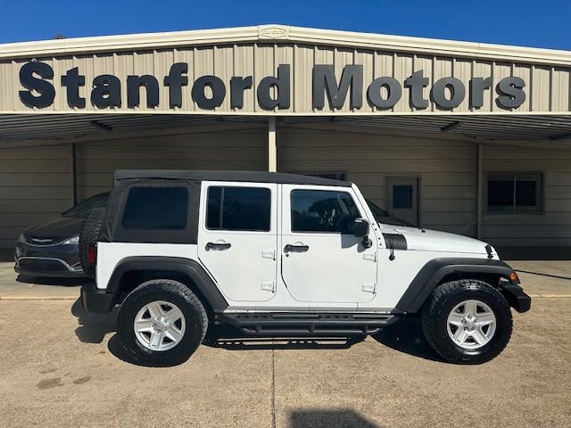 Used 2016 Jeep Wrangler Unlimited Rubicon w/ Connectivity Group image 1