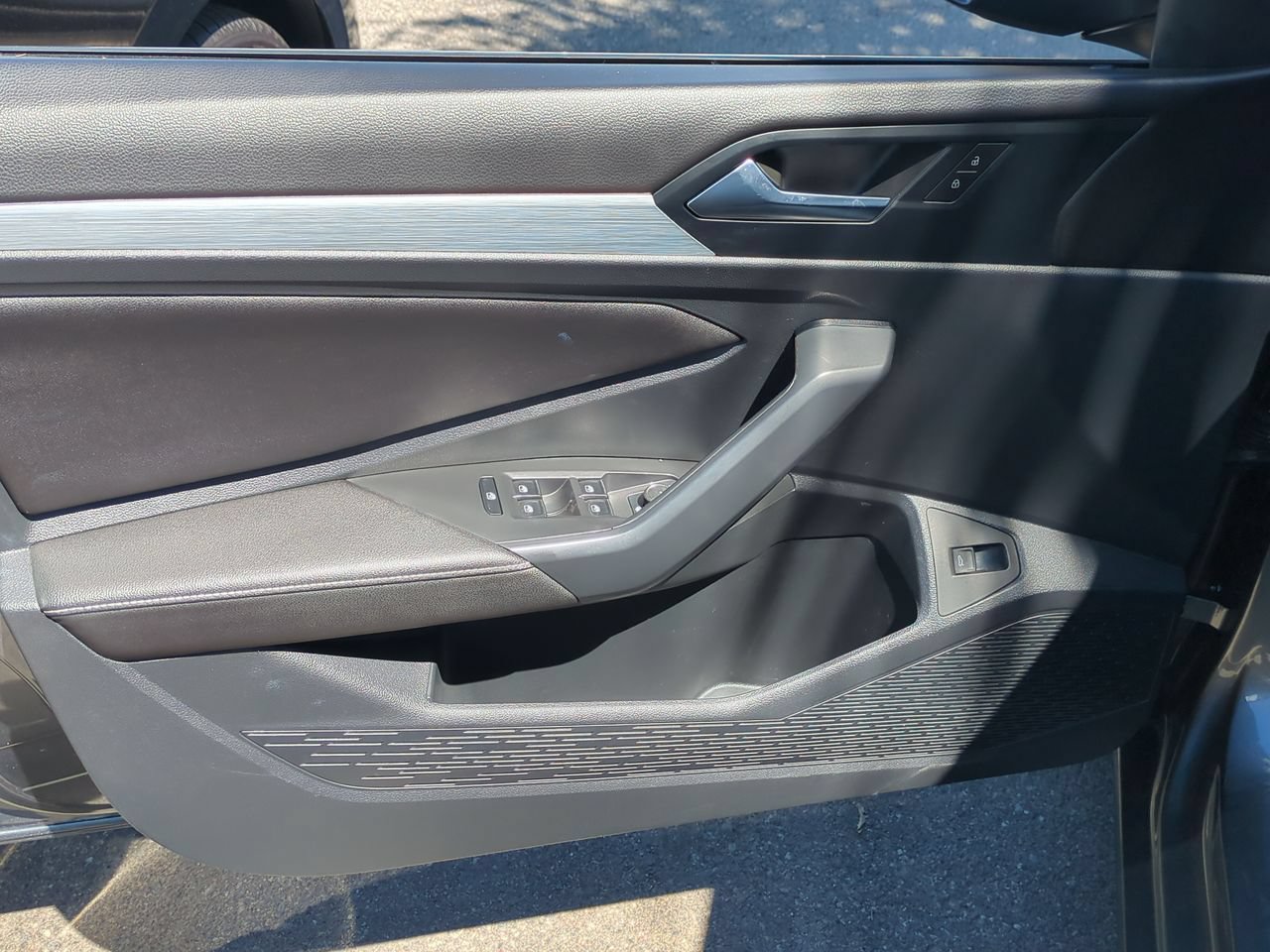 Used 2025 Volkswagen Jetta S FWD image 19