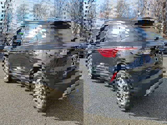 Certified 2022 Ford Escape SE image 3