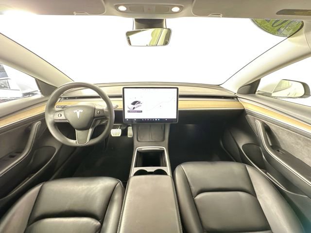 Used 2021 Tesla Model 3 Performance image 3