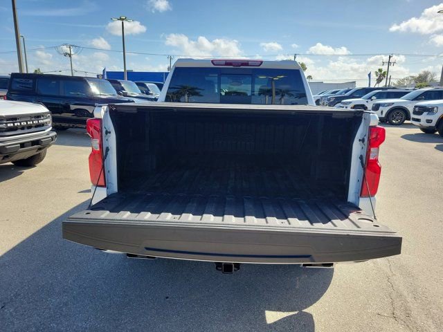 Used 2024 Chevrolet Silverado 1500 High Country w/ Technology Package AWD/4WD image 14