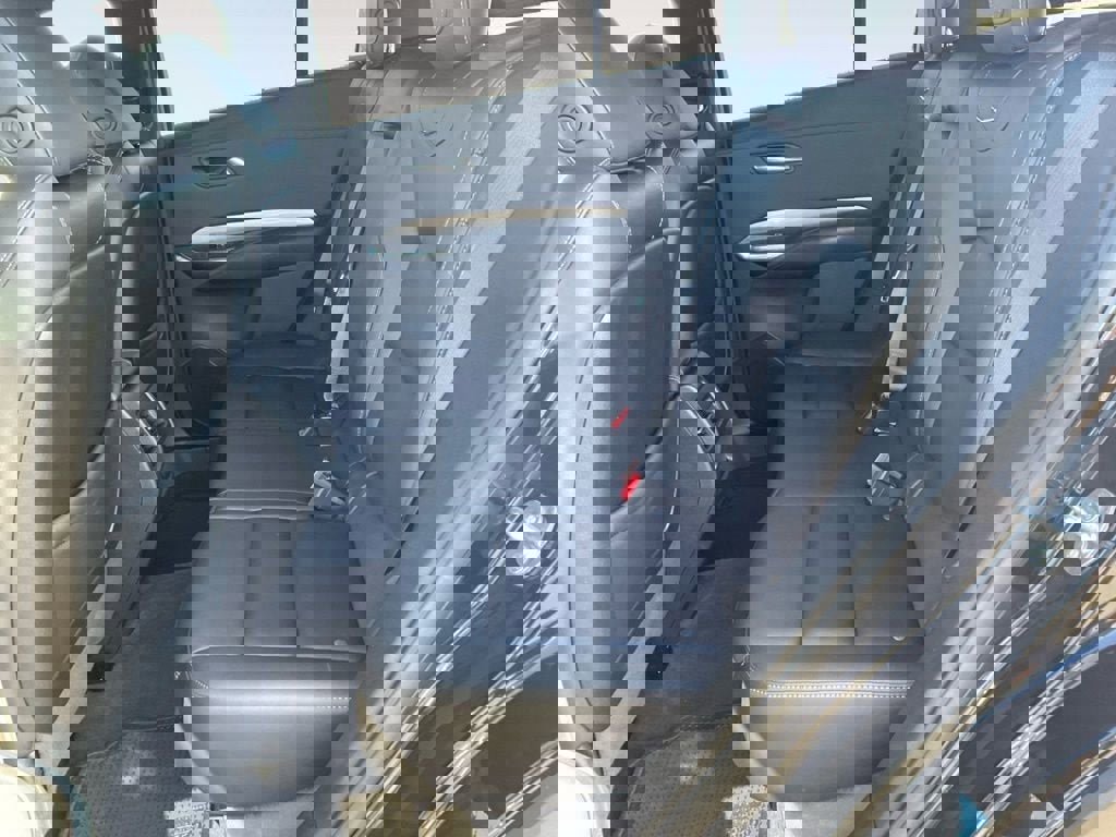 Used 2024 Cadillac XT4 Premium Luxury image 13