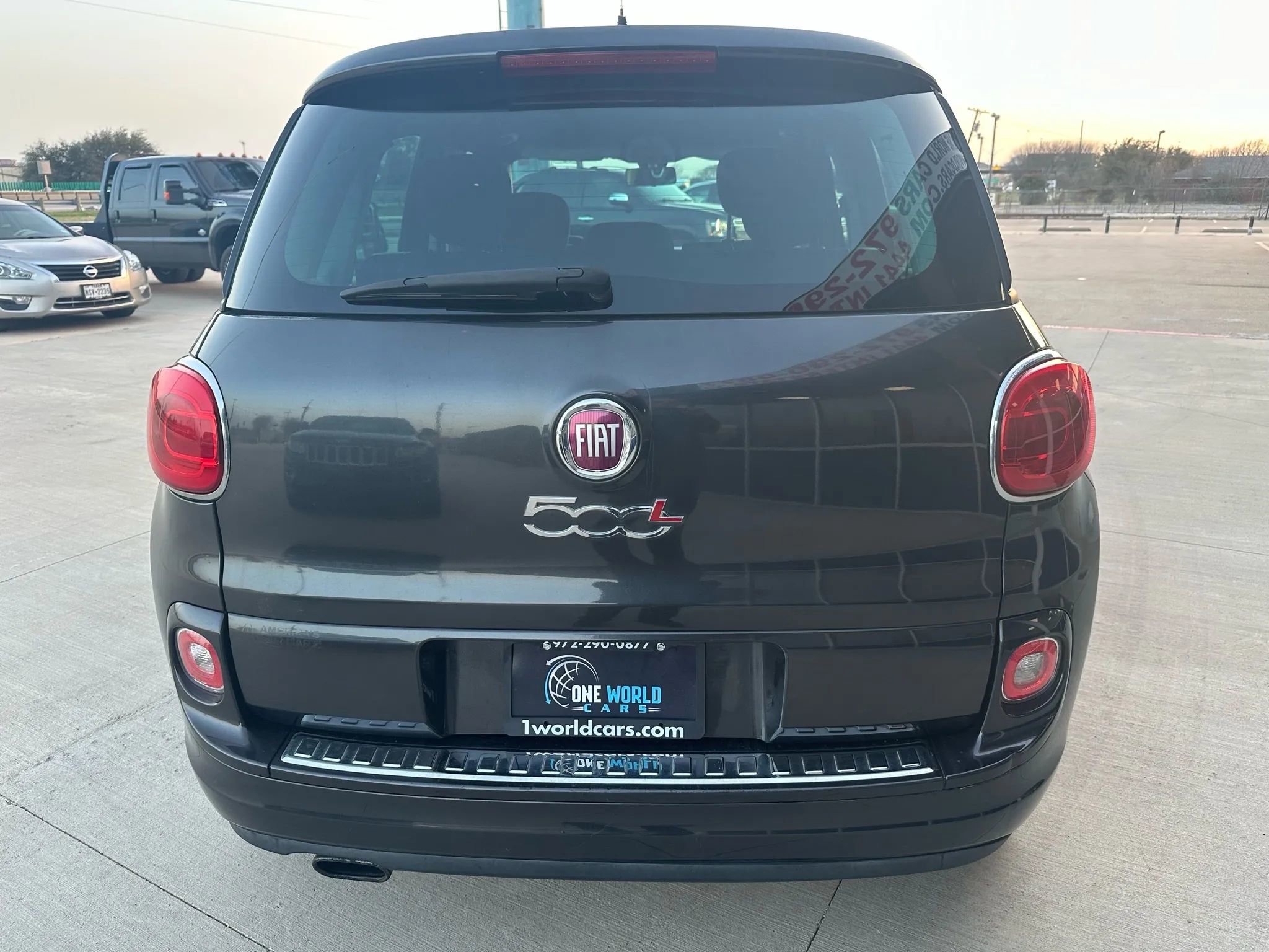 Used 2017 FIAT 500L Pop image 4