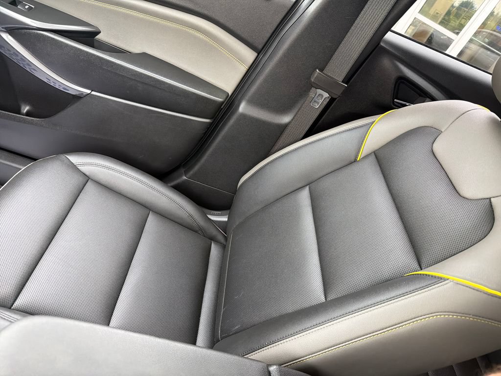 Used 2024 Chevrolet Trax ACTIV w/ Sunroof Package FWD image 26