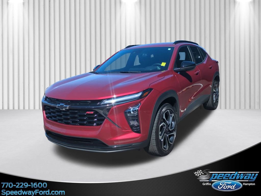 Used 2025 Chevrolet Trax RS w/ Driver Confidence Package FWD image 1