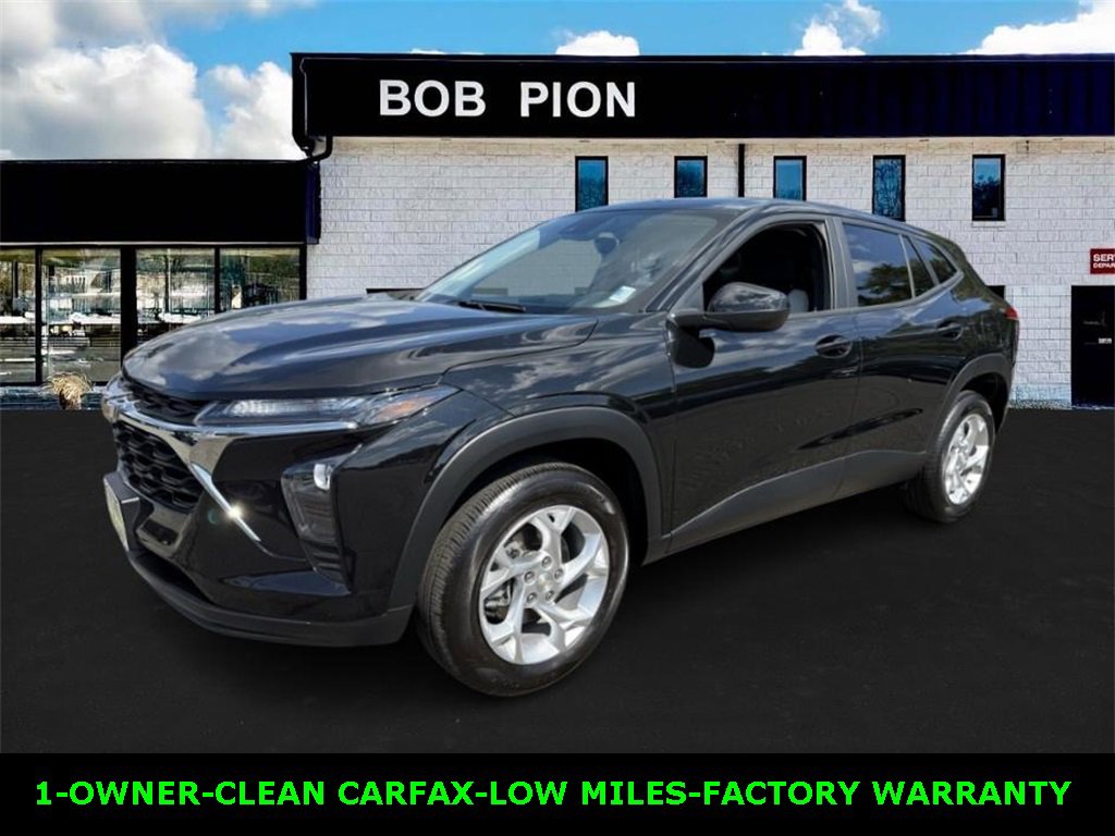 Used 2024 Chevrolet Trax LS w/ LS Convenience Package