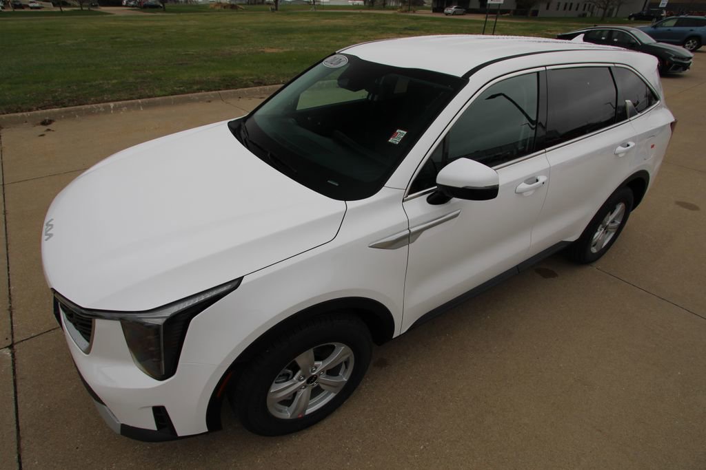 New 2026 Kia Sorento LX image 18
