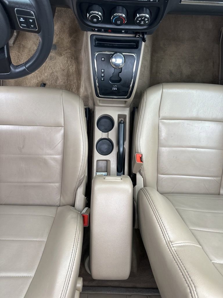 Used 2016 Jeep Patriot High Altitude AWD/4WD image 37