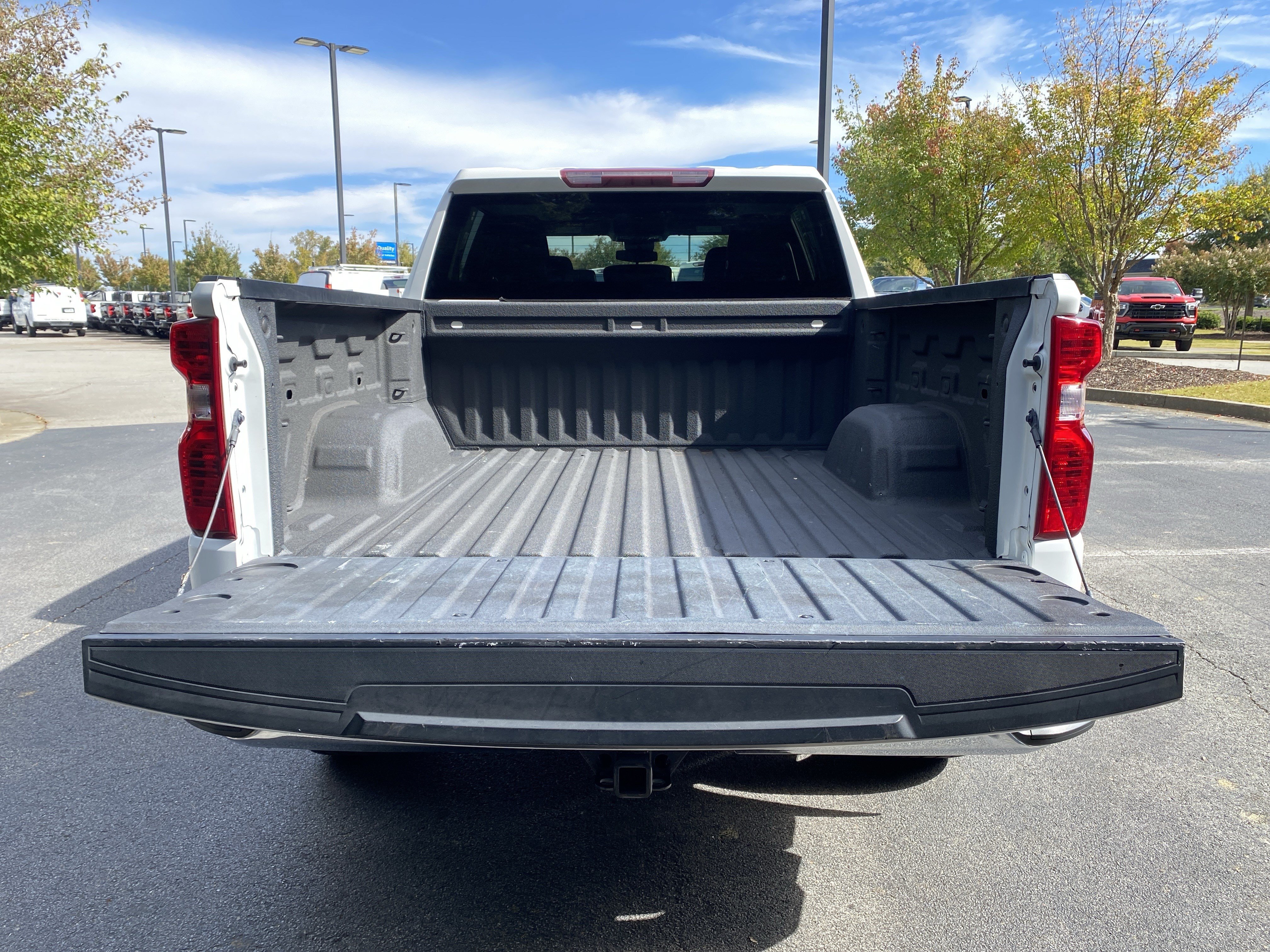Used 2023 Chevrolet Silverado 1500 LT RWD image 11