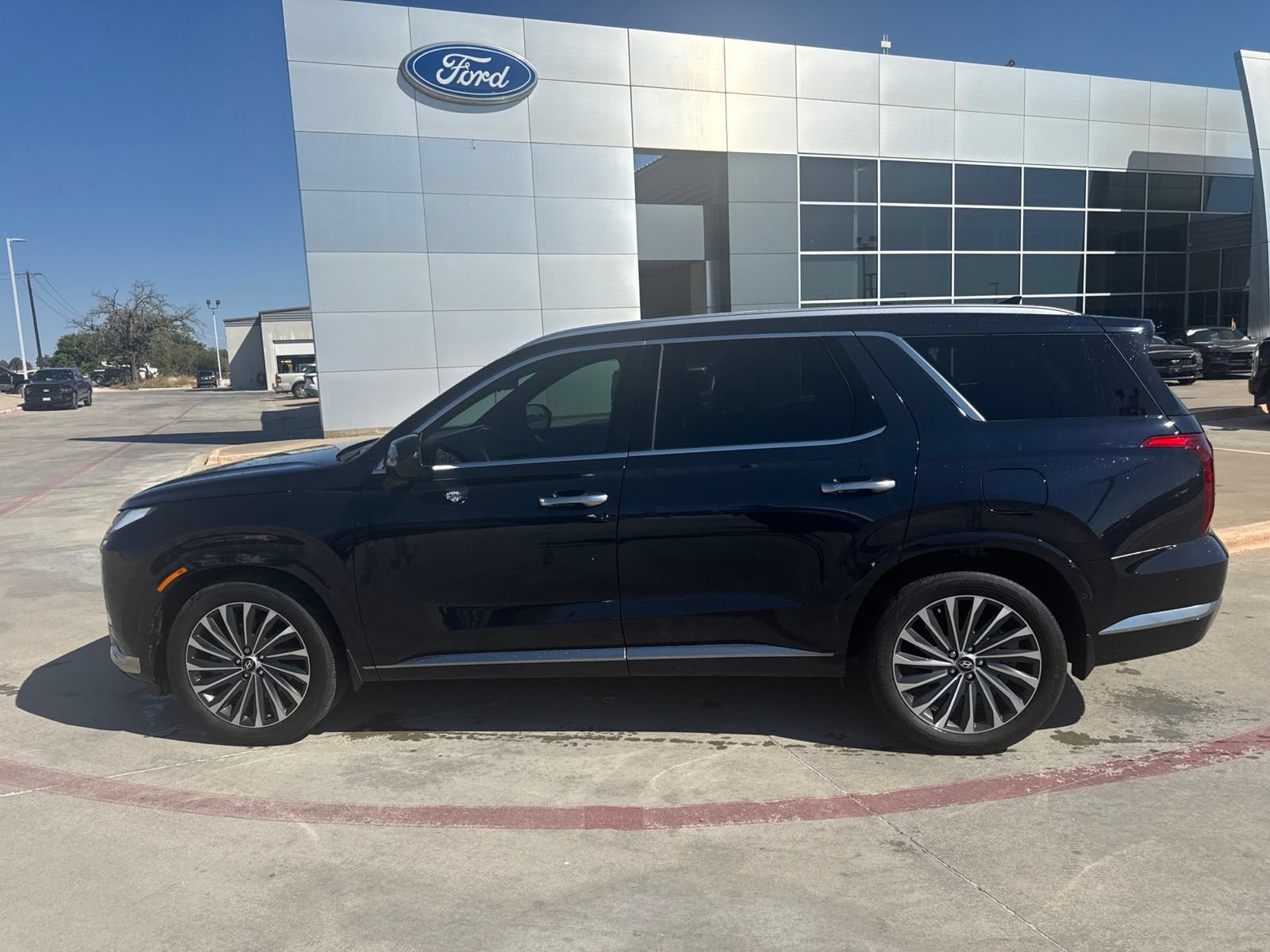 Used 2024 Hyundai Palisade Calligraphy FWD image 8
