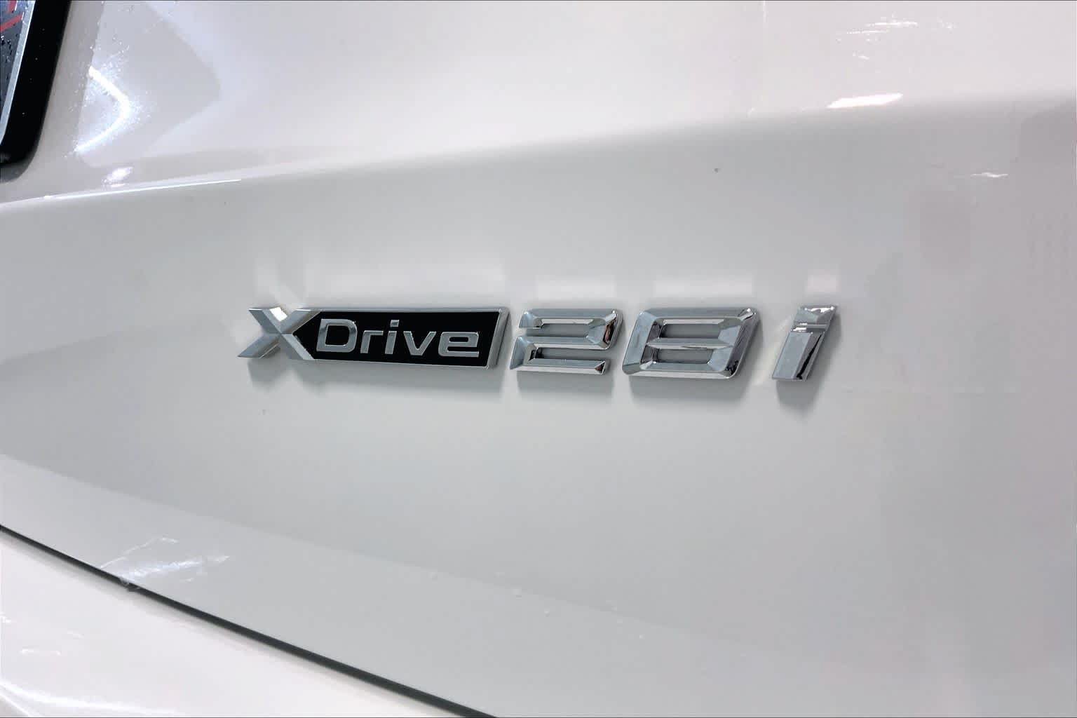 New 2026 BMW X1 xDrive28i w/ Convenience Package AWD/4WD image 15