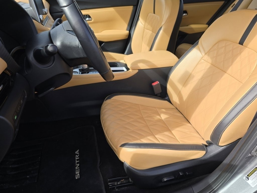 Used 2023 Nissan Sentra SV w/ SV Premium Package image 20