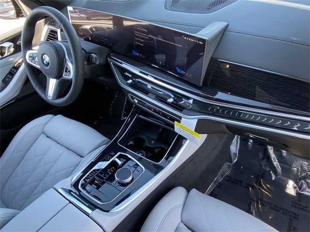 New 2026 BMW X5 xDrive40i w/ M Sport Package image 12