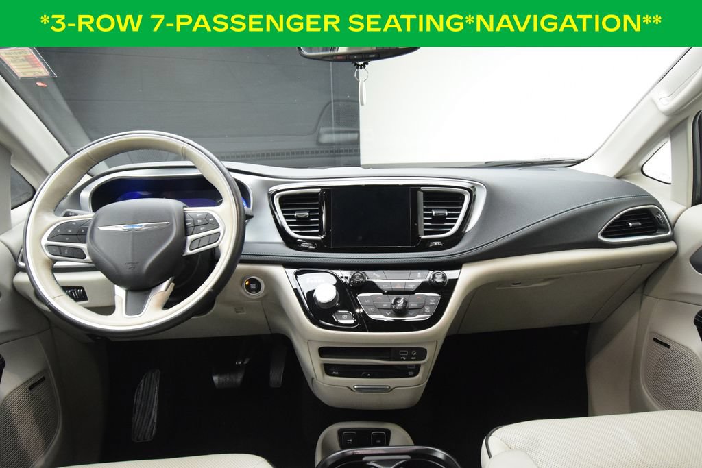 Used 2020 Chrysler Pacifica Limited FWD image 4