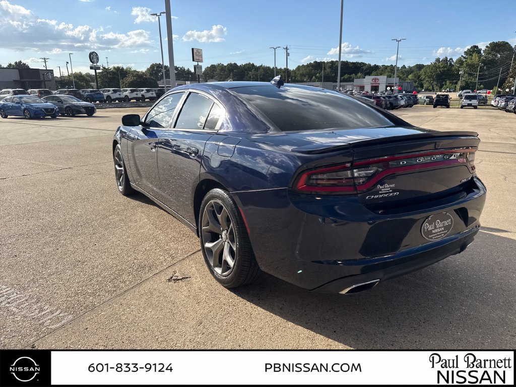 Used 2016 Dodge Charger SXT w/ Rallye Group RWD image 10