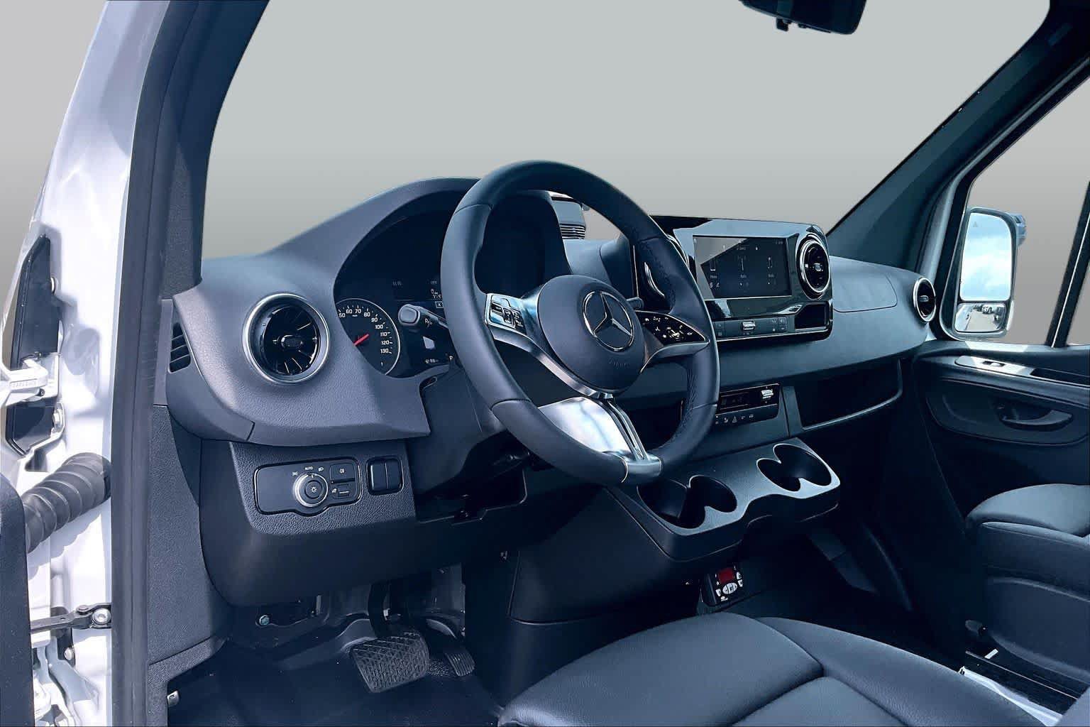 New 2026 Mercedes-Benz Sprinter 2500 image 10