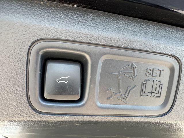 Used 2022 Lincoln Navigator Reserve w/ Equipment Group 201A AWD/4WD image 14