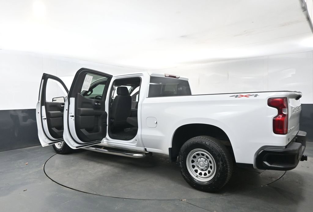 Used 2023 Chevrolet Silverado 1500 W/T w/ WT Value Package image 31