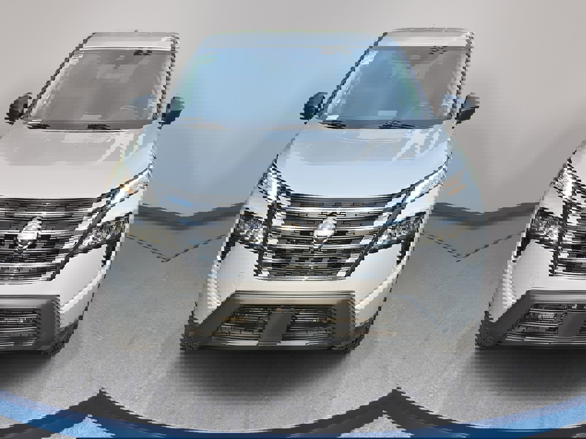 Used 2024 Nissan Rogue S image 2