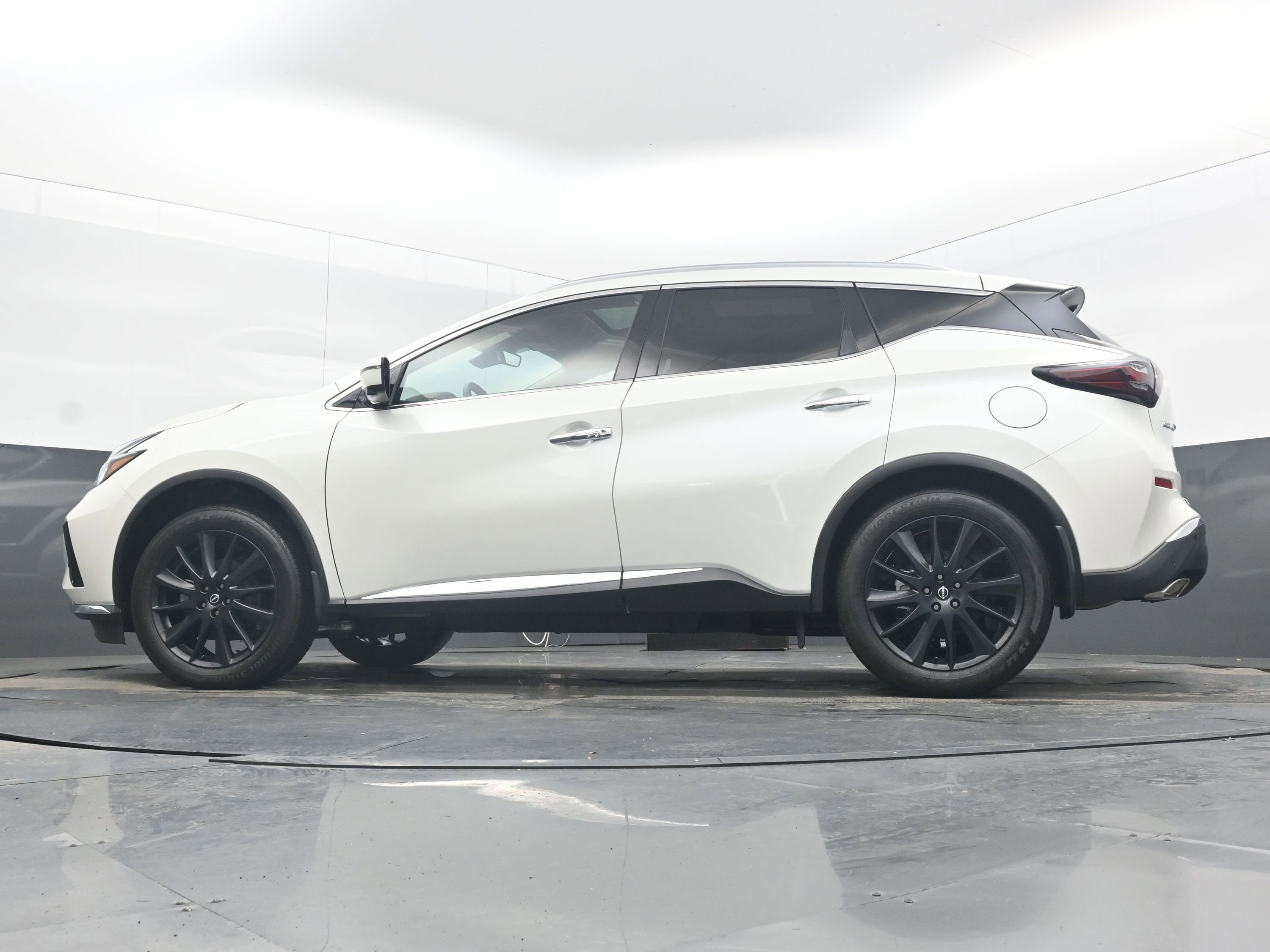 Used 2024 Nissan Murano Platinum w/ Cargo Package image 26