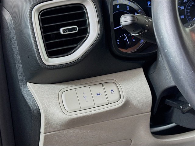 Used 2022 Hyundai Venue SEL image 20