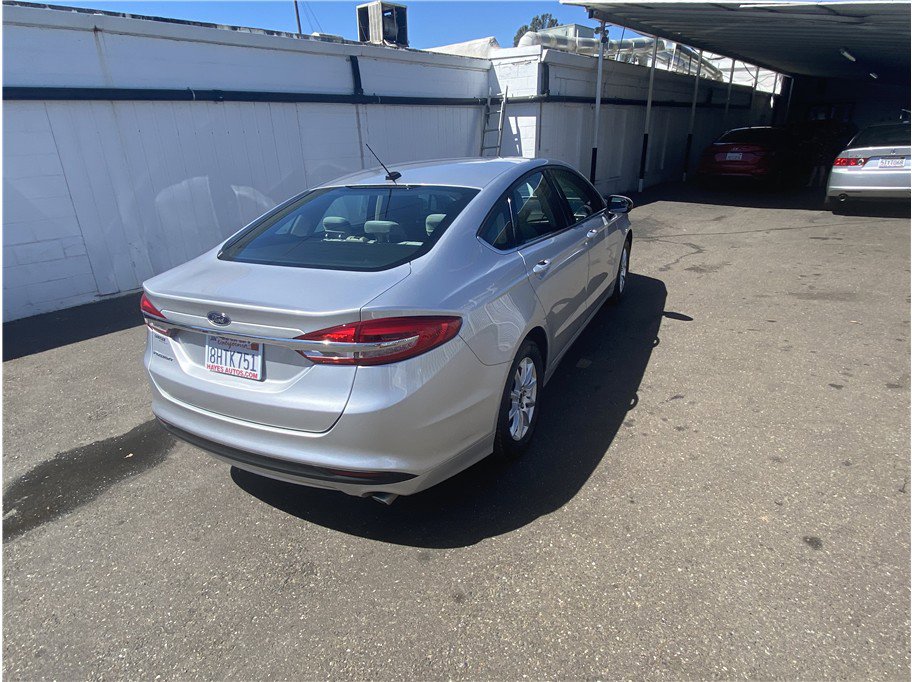 Used 2018 Ford Fusion S image 7