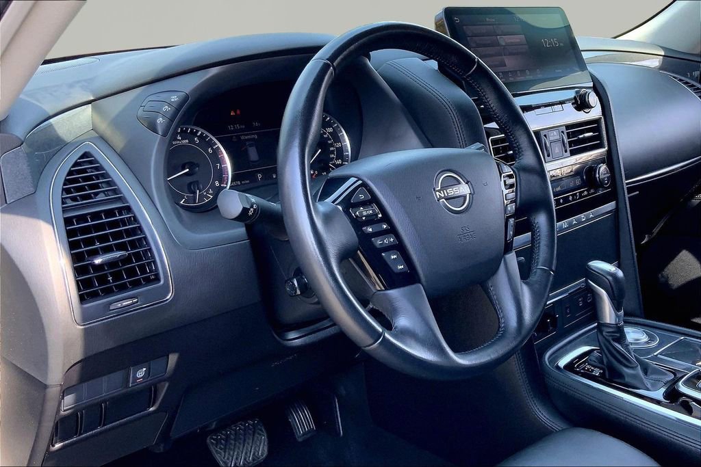 Used 2024 Nissan Armada SV image 12