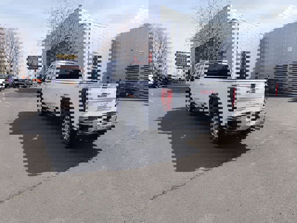 Used 2024 GMC Sierra 2500 SLE w/ SLE Value Package; image 4