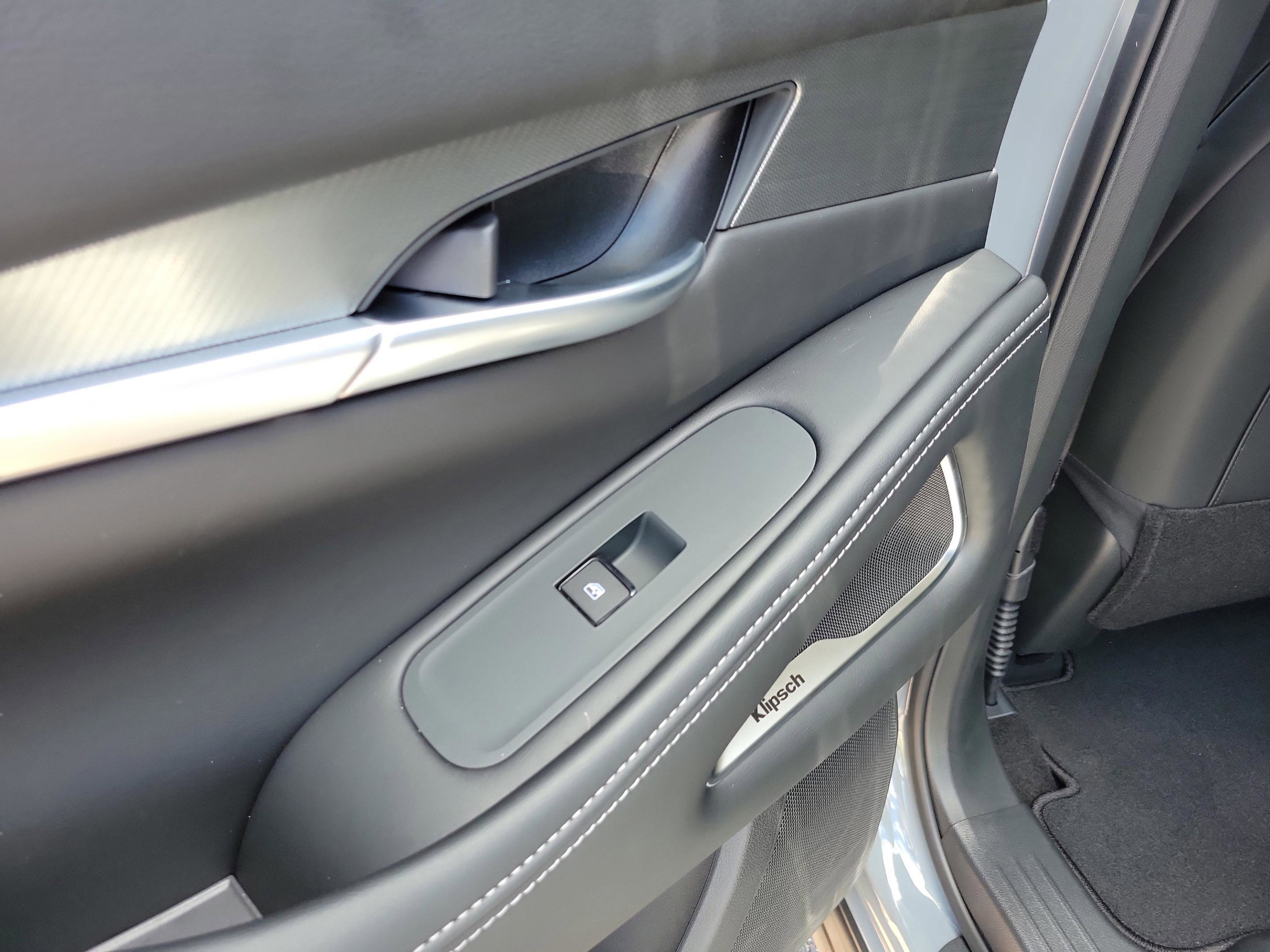 New 2027 INFINITI QX60 Luxe w/ Cargo Package FWD image 22