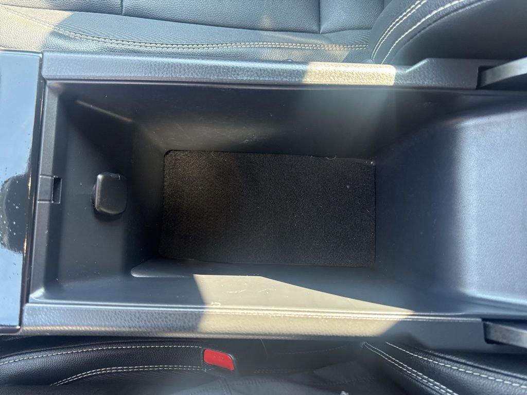 Used 2025 Toyota Camry SE image 12